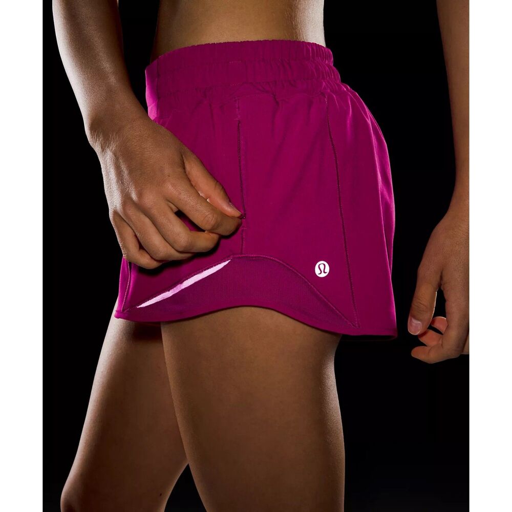 NWOT Lululemon Hotty Hot Low-Rise Lined Short 4" Ripened Raspberry - Picture 3 of 13